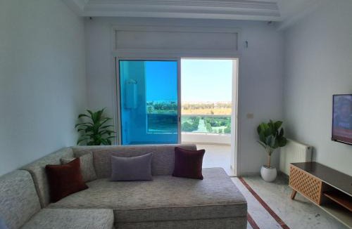 Les Berges Du Lac II Apartment | Luxury 1 bedroom apartment Lac 2