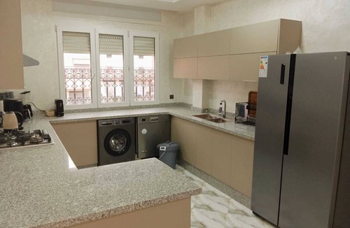 Lahebichate Apartment | Luxury 2-Bedroom Apartment with AC & WiFi & Free Parking near Marrakech