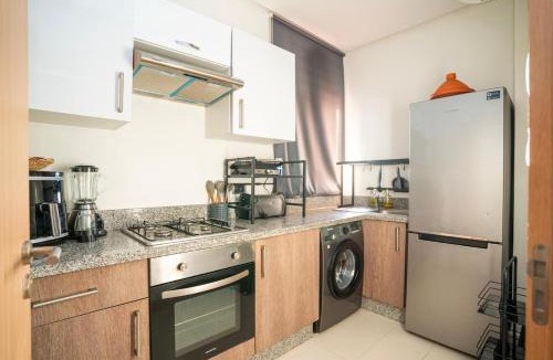 Arset El Bilk Apartment | Luxury 3BD Golf View Pool Fast Fiber WiFi