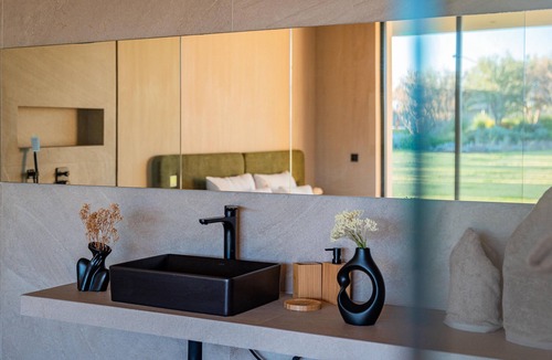 Tassoultante House | LUXURY ARCHITECT VILLA 5 SUITES
