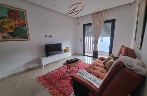 Ain Zaghouan Apartment | Luxury & Art: Contemporary with Masterpieces