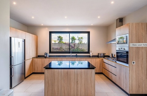Tassoultante Villa | Luxury Atlas View Villa - 6BDR - Heated Pool - Cinema - Gym - Pool Table