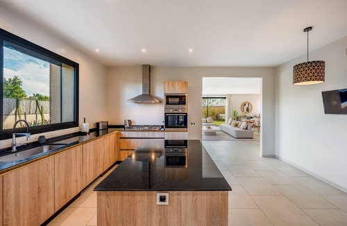 Tassoultante Villa | Luxury Atlas View Villa - 6BDR - Heated Pool - Cinema - Gym - Pool Table