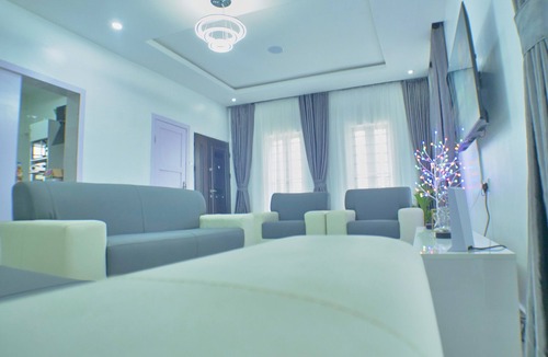 Ishara House | Luxury, Comfort and Elegance