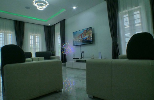Ishara House | Luxury, Comfort and Elegance