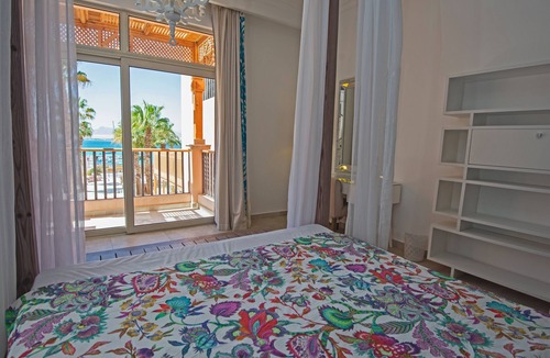 Soma Bay Apartment | Luxury Seafront Apartment with Rooftop Terrace & Sea Views – Soma Bay