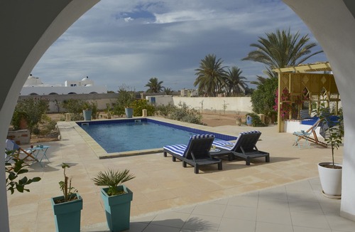 Djerba Ajim Villa | Luxury villa with private pool by the sea, air conditioned, 12 pers