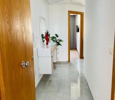 Mansoura Apartment | Luxus-Apartment mit Poolblick