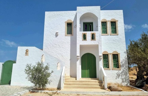 Sedghiane House | Maison à Djerba Avec Piscine