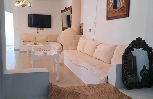 Sedghiane House | Maison à Djerba Avec Piscine