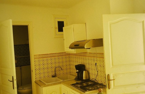 Borj Erras House | Maison d'hôte Albatros Guest room with private bathroom and sea view