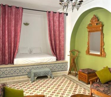 Tantana House | Maison l'hirondelle chatt Mariem