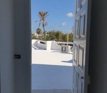 Mezraia Villa | Maison Mennana à 5 min à pieds de la plage Ulysse