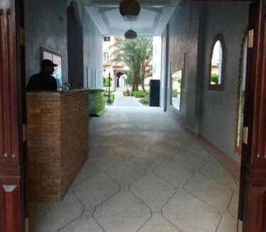 Semlalia Apartment | Manis Apartment Set in a Hotel Area