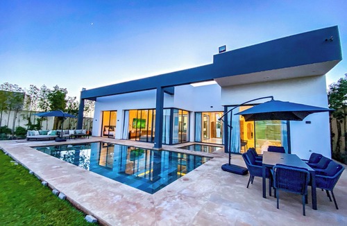 Arset El Bilk Villa | Marrakech Villa Heaven: Elegance & Private Pool