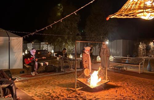 Taouz Hotel | Merzouga Traditional Camp