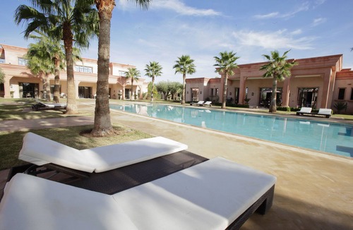 Oulad Hassoune Villa | Mexance Villa with large hosting capacity, private heated pool, Fitness and SPA