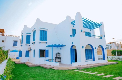 Al Fayoum Villa | Modern 4 bedrooms Villa with private pool & garden In Tunis village