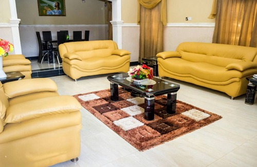 Ibadan House | Modern 4 Bedroom En-suite duplex 24/7 Security