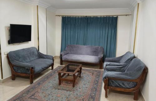 Pyramids Gardens Apartment | Modern Apartment Near Grand Egyptian Museum & Pyramids