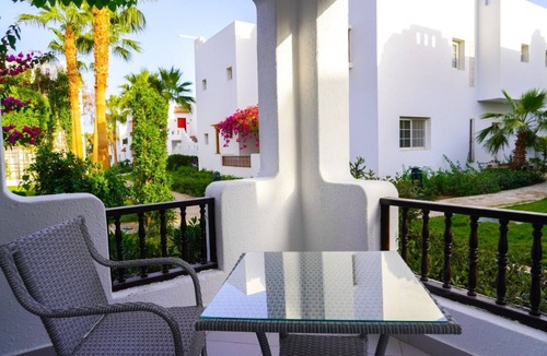 El Hadaba Apartment | Modern Apartment with swimming pool