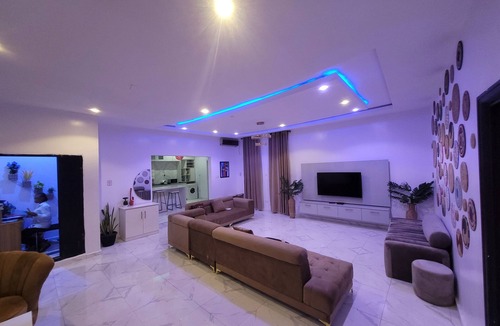 Oba Ile Apartment | Modern Elegance meet urbannLuxury Apartment nComfort:Your Ideal Apartment Awaits