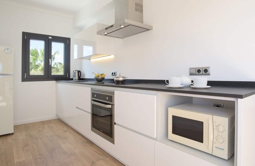 Felanitx House | Modern Finca Batlet, phantastic pool and barbecue area in a quiet location, A/C
