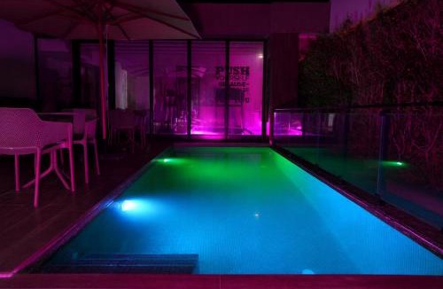 Ain Zaghouen Nord Apartment | Modern Smart Home with Office, Pool, Gym and Fast WiFi - 10 min to Airport