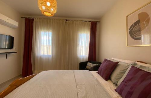Zawiyat 'Abd al Mun'im House | Mountain View luxe chalet Ras elhikma families only