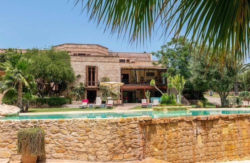 Essaouira Villa | My Rental Homes - Le Jardin Mogador private pool large garden with lake