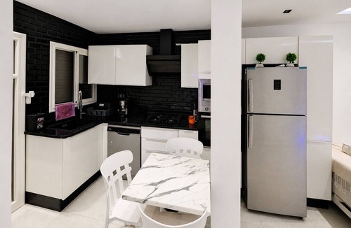 Dar Chaabane Al Fehri House | Nabeul: Luxury 4-Bedroom Home by the Sea with 3 Terraces