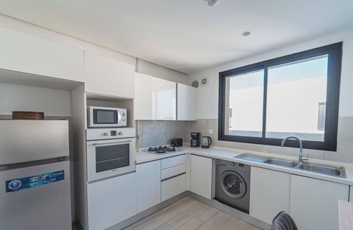 La Marsa Apartment | New 2BR Apt | Parking · Netflix · La Marsa