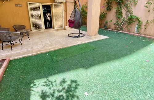 New Cairo Villa | New Cairo Gem 3BR Villa w/Garden, Near Shopping & Dining by Best of Bed'z