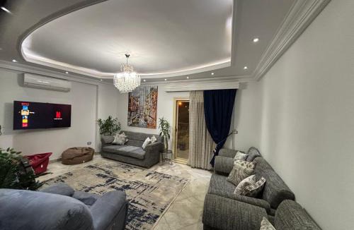 New Cairo Apartment | New Cairo Shared Apartment with the landlord close to airport garden view for males only or married couple because of the Egyptian Culture