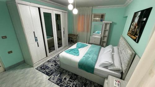 Heliopolis Apartment | New Cozy Apartment 10 Minutes away from Cairo Airport and all Amenities bedside Radisson Blu Hotel