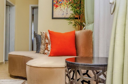 Lekki Phase 1 Apartment | New Luxury Game Oasis: Wi-Fi,PS5,King Bed with a Double Bed 2 bedroom and 2 bath