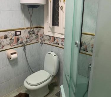 Ar-Raml 1 House | Nice luxurious stay in a modern flat with 3ACs, 3 Flat screen TVs, Free Wi-Fi large balcony in the heart of Alexandria
