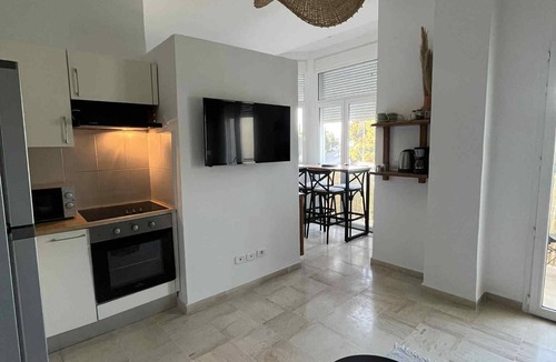 Sidi Dhrif Apartment | NOUVEAU: Maison avec vue sur la mer à 2 min à pied de la plage.