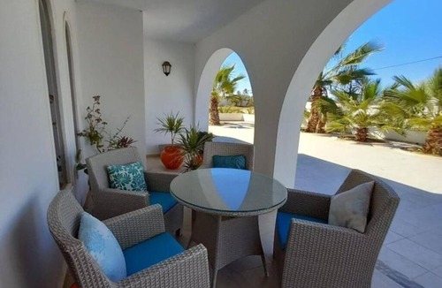 Midoun Villa | Olive house .Unique villa with large infinity pool and cinema room