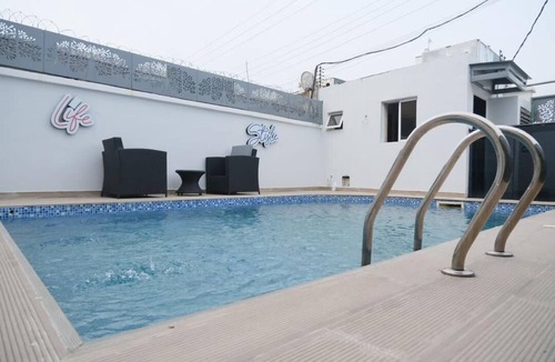 Lekki Phase 1 Apartment | ONA APARTMENT. Elegance in warm embrace with luxury, your comfort our pleasure