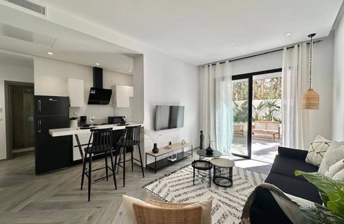 Les Berges Du Lac II Apartment | Onyx Apartment at Lake 2 with beautiful terrace