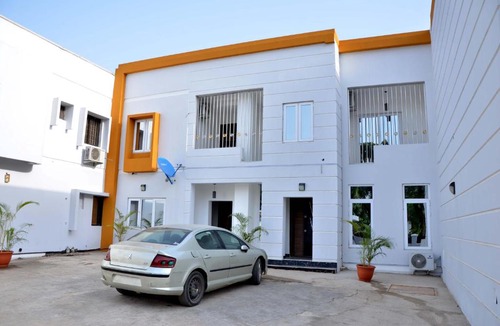 Maitama Hotel | Orange Roof Lodge