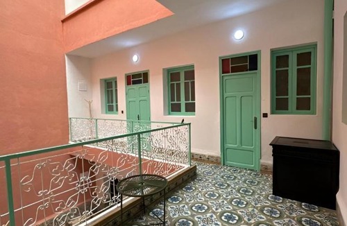Daoudiate Hostel | Palm Hostel