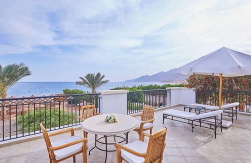 Dahab Hotel | Perfect Couple Getaway near Dahab Beach with Lagoon Style Pool and Hot Tub