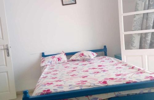 Chott Mariem Apartment | Pied dans l'eau avec balcon