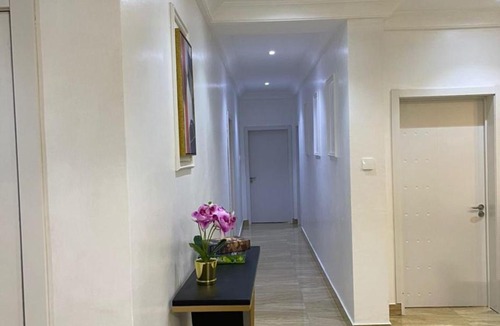 Ikoyi Apartment | PLISTBOOKING HOLAFIELD 3 BEDROOM IKOYI ASTONISHED SHORTLET APARTMENT