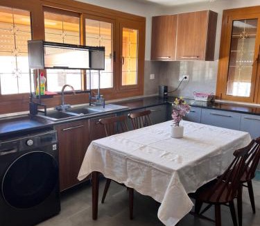 Raoued House | Private floor of a villa - 10 min to airport