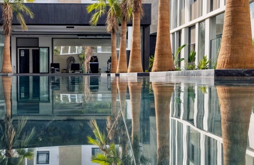Ain Zaghouan Apartment | Private Paradise with Gym & Pool: A Luxurious Escape in Les Jardins de Carthage