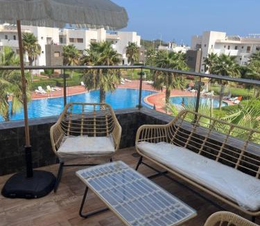 Marina Apartment | Résidence perla, piscine, bord de plage