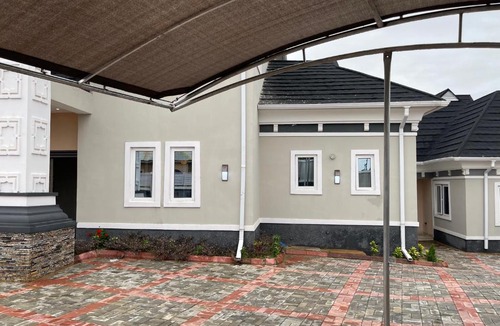Jos House | Ramada Apartment